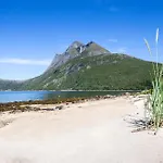 With Spectacular Views * Storjord I Tysfjord